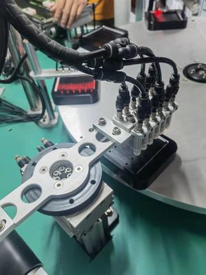 Автоматическая машина для трафаретной УФ-печати плоских панелей и крышек