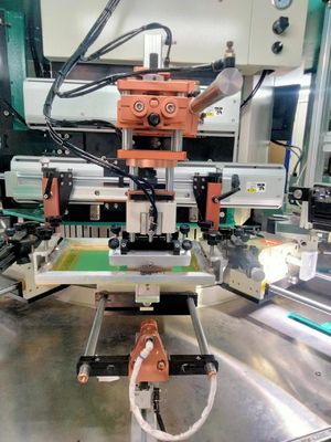 4-цветная машина для УФ-трафаретной печати контейнеров, производительность 70 шт/мин